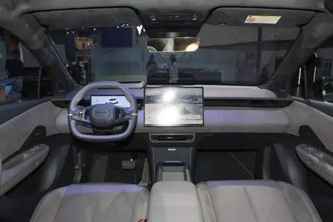 领克Z20:紧凑型纯电SUV市场的新黑马